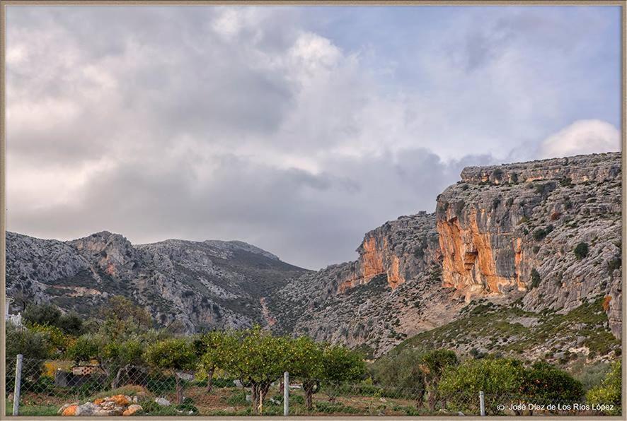 Casa Angelita Caminito Del Rey, Duplex Con Terraza En El Centro De Andalucia Pensionat Valle de Abdalagís Exteriör bild